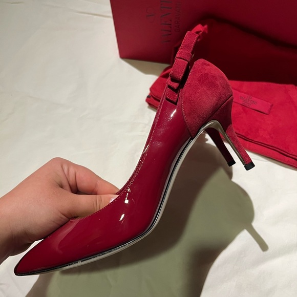VALENTINO • red heels with small bow - Picture 9 of 15